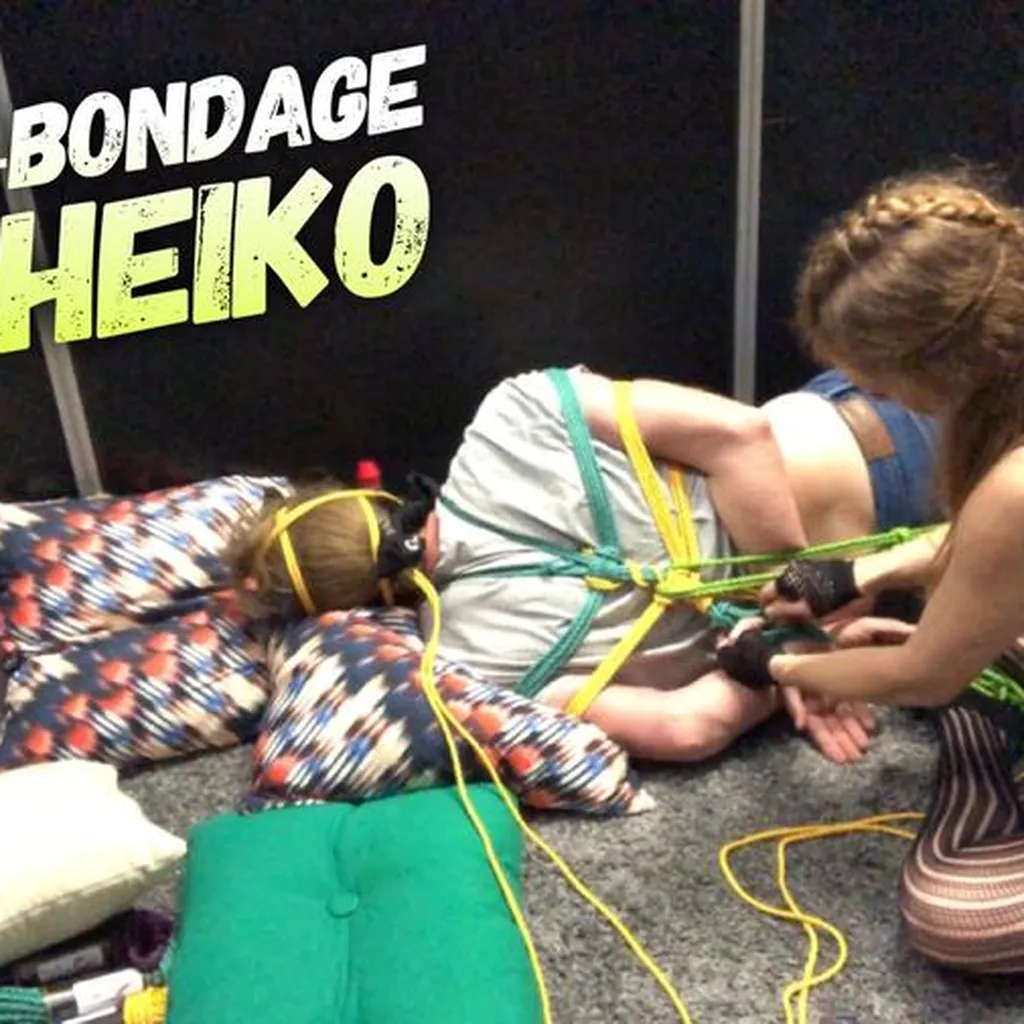 Heiße Spielchen mit Muschi Blasen